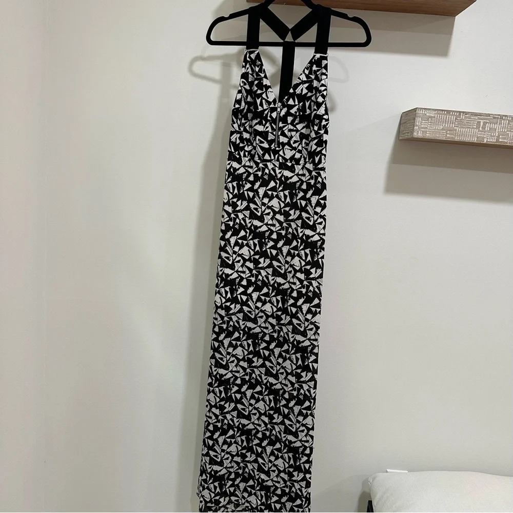 ALC Black Patti Printed Silk V Neck Halter Cross Back Maxi Dress Resort Vacay - Picture 12 of 12